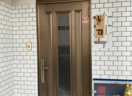 玄関リフォーム | 施工前