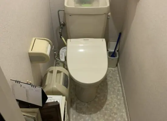トイレリフォームー施工前
