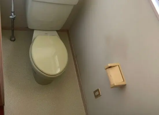 【広島】トイレ交換、クロス張り替え