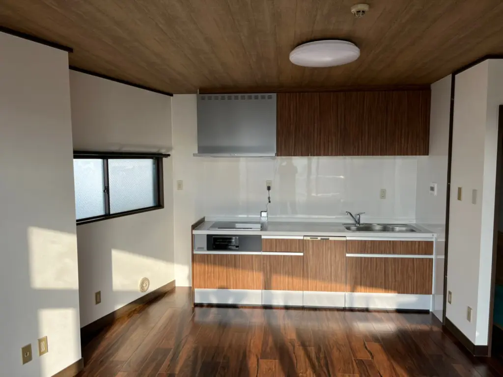 【広島リフォームの匠】ナチュラルテイストキッチンリフォーム