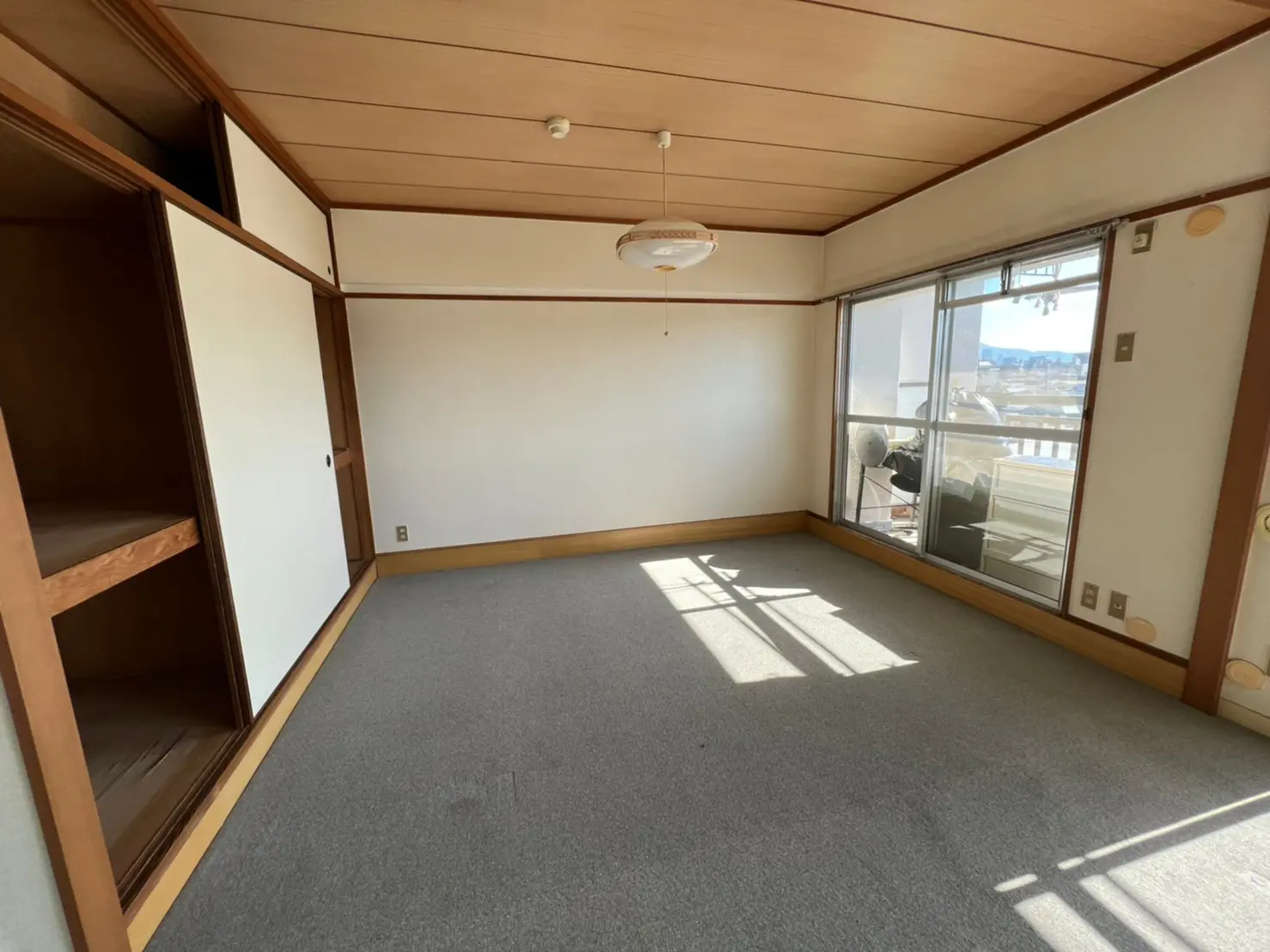 【広島リフォームの匠】戸建てクロス張替え